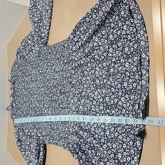 Mi ami, Size M, Halana, Blue Floral High Neck Blouse, Smocked Upper, Ruffle Hem - Picture 10 of 16